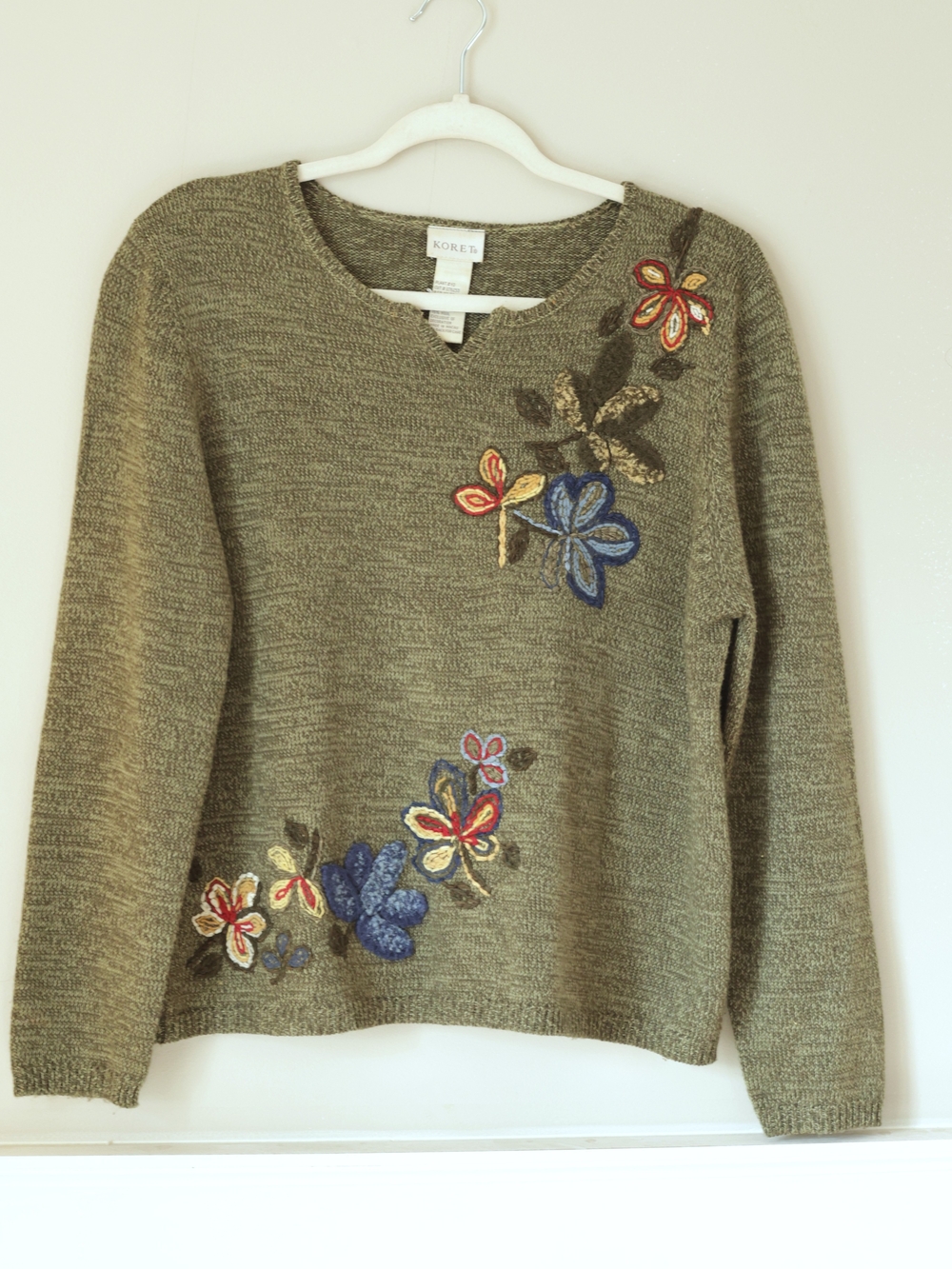 Koret Olive Green Sweater with Multicolor Floral Embroidery